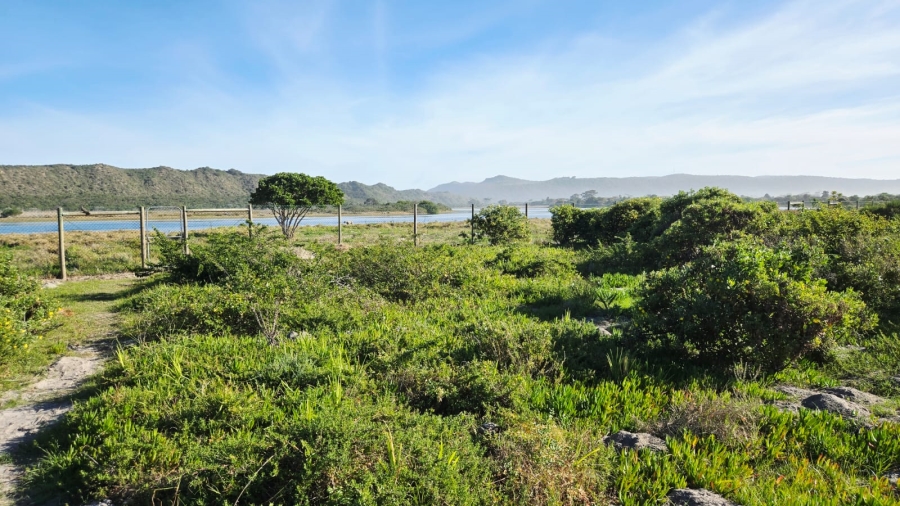 5 Bedroom Property for Sale in Sedgefield Central Western Cape
